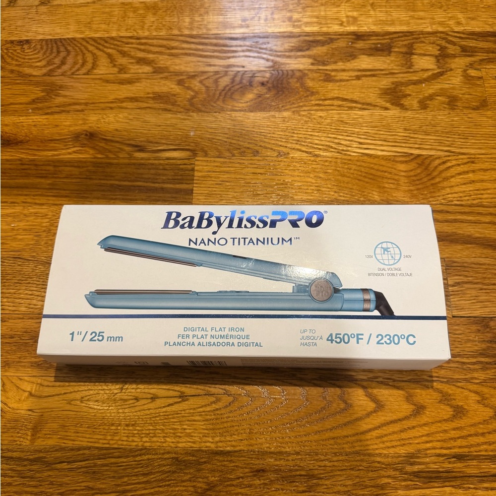 BaBylissPRO Nano Titanium Hair Straightener - Blue